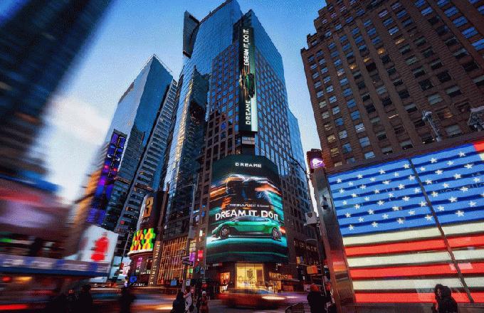 春晚首个全场景生态合作品牌,全球地标联动掀起“追觅热浪